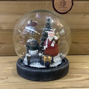 گوی شیشه ای چراغ دار طرح کریسمس