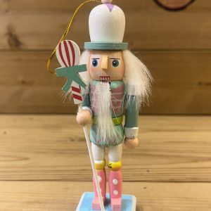 مجسمه سرباز فندق شکن